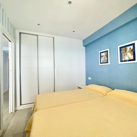 Carolina Seafront Levante Daire