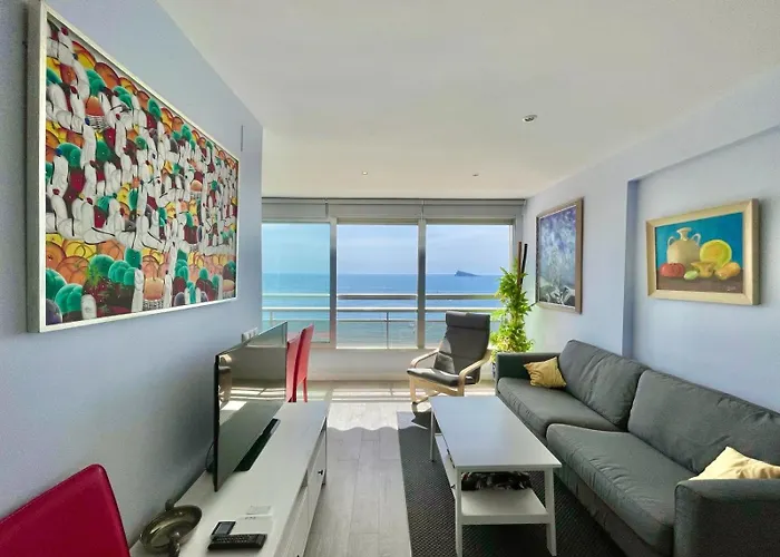 Carolina Seafront Levante Appartamento