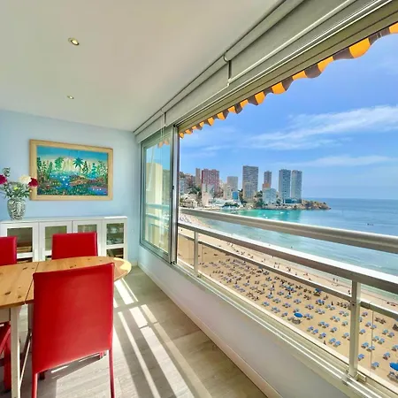 Carolina Seafront Levante Benidorm